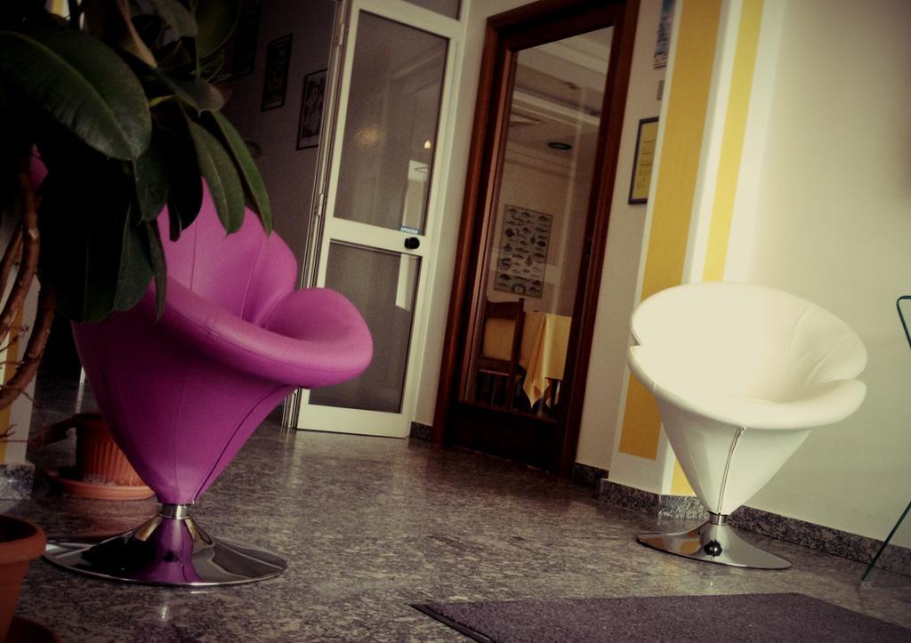 Hotel Vienna Senigallia Esterno foto
