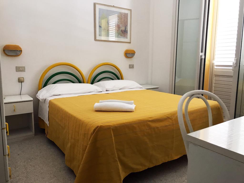 Hotel Vienna Senigallia Esterno foto
