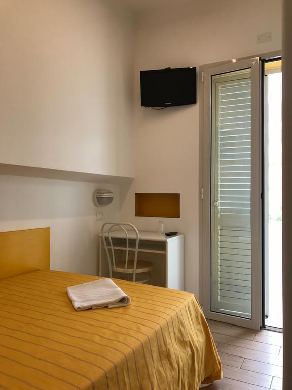 Hotel Vienna Senigallia Esterno foto